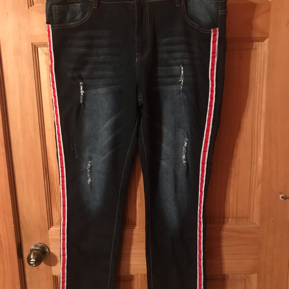 VIP jeans. - Picture 2 of 5
